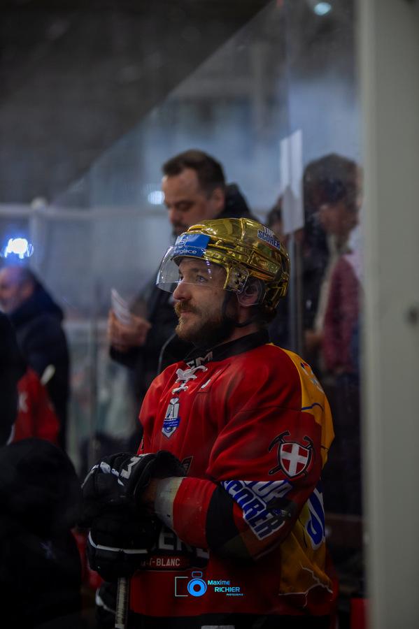 Chamonix  6 - 2 Grenoble 