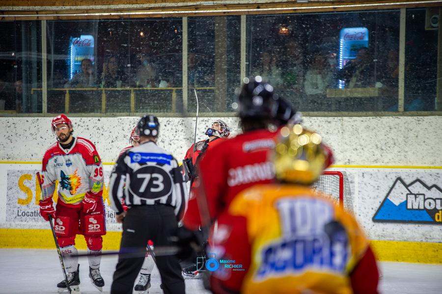 Chamonix  6 - 2 Grenoble 