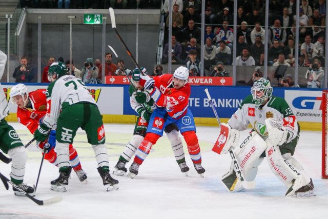 Photo hockey match Zürich - Karlstad le 18/02/2025