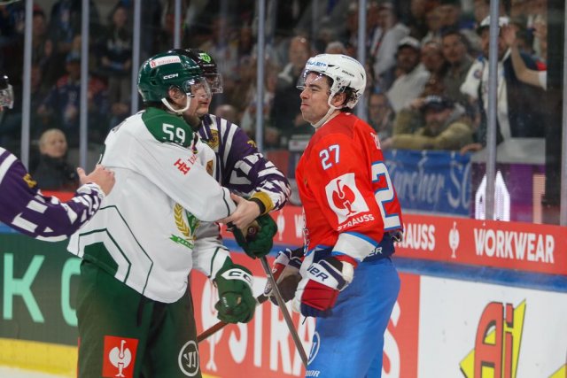 Photo hockey match Zürich - Karlstad le 18/02/2025