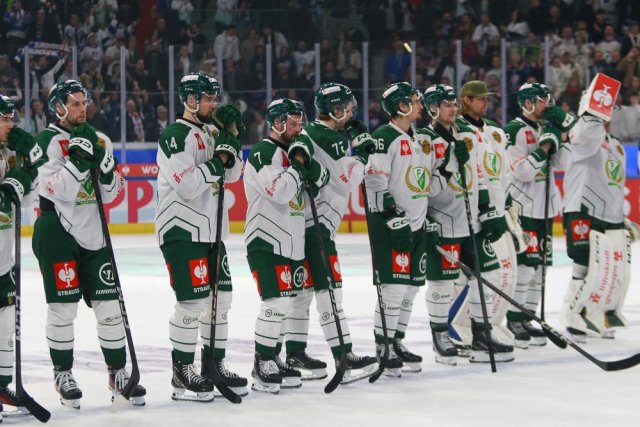 Photo hockey match Zürich - Karlstad le 18/02/2025