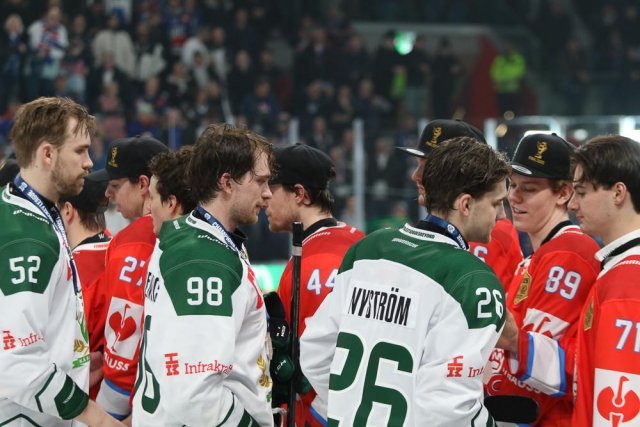 Photo hockey match Zürich - Karlstad le 18/02/2025