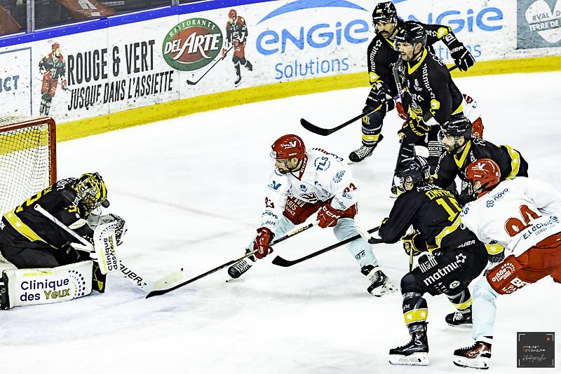 Cergy-Pontoise 3 - 6 Rouen