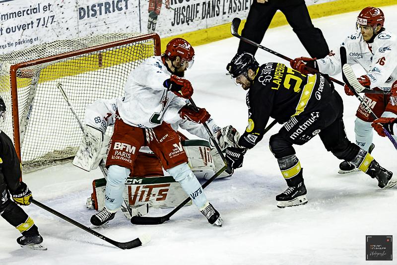 Cergy-Pontoise 3 - 6 Rouen