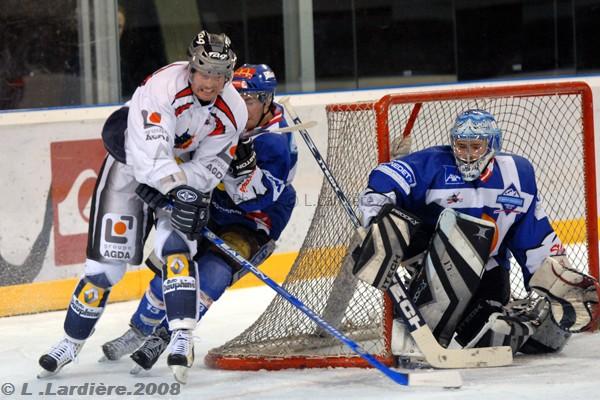 Mont-Blanc 1 - 4 Grenoble 