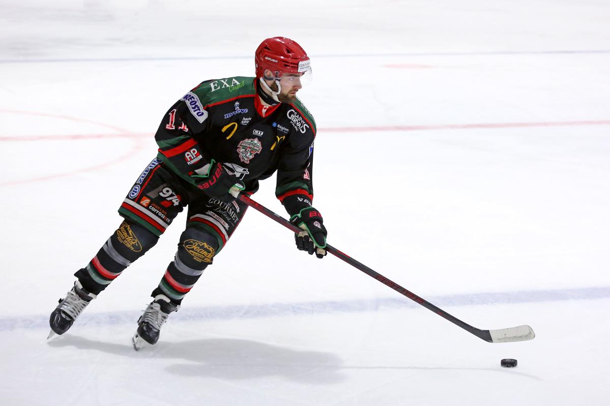 Mont-Blanc 5 - 1 Cholet 