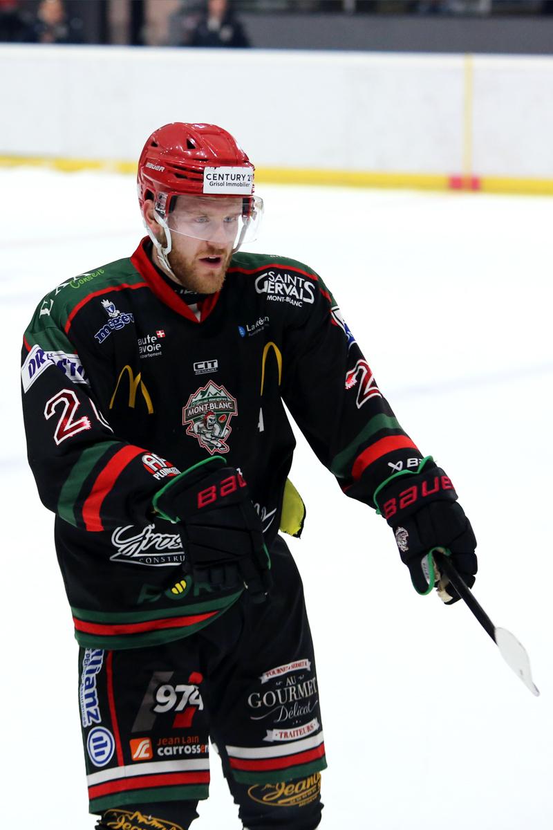Mont-Blanc 5 - 1 Cholet 