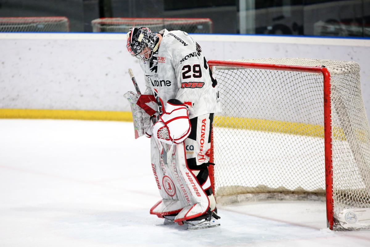 Mont-Blanc 5 - 1 Cholet 