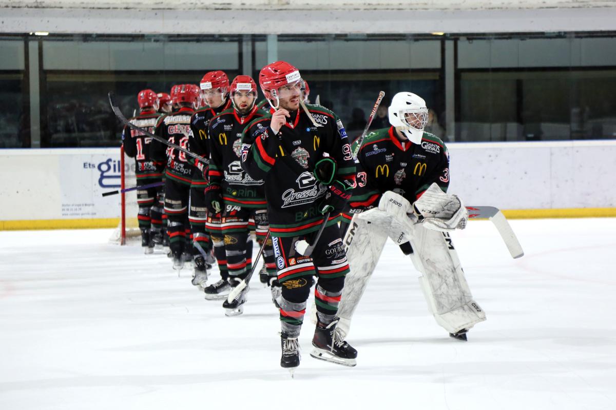 Mont-Blanc 5 - 1 Cholet 
