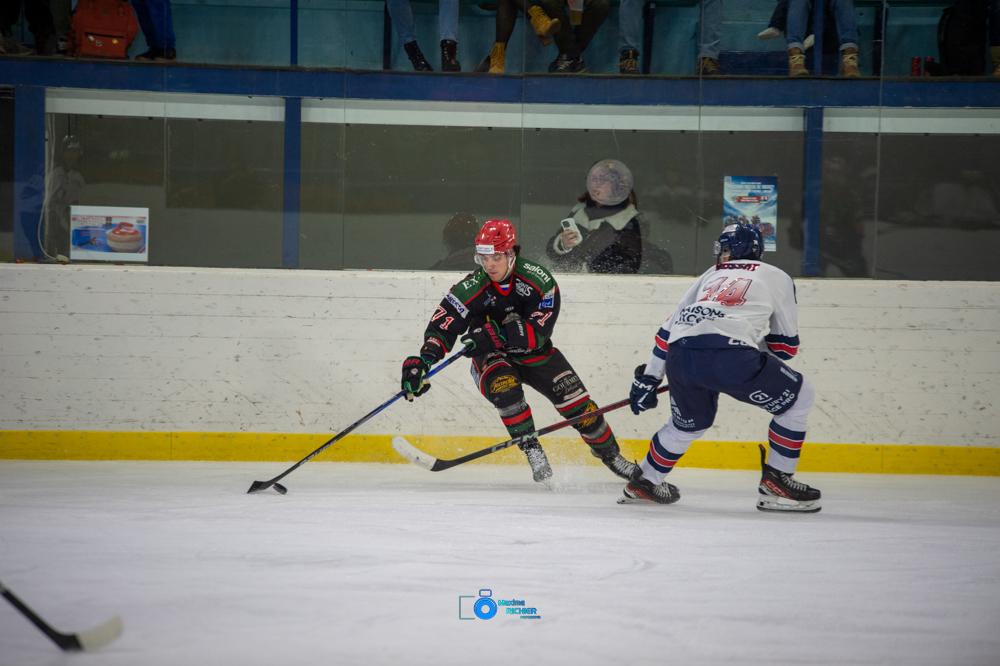 Mont-Blanc 3 - 2 Caen 