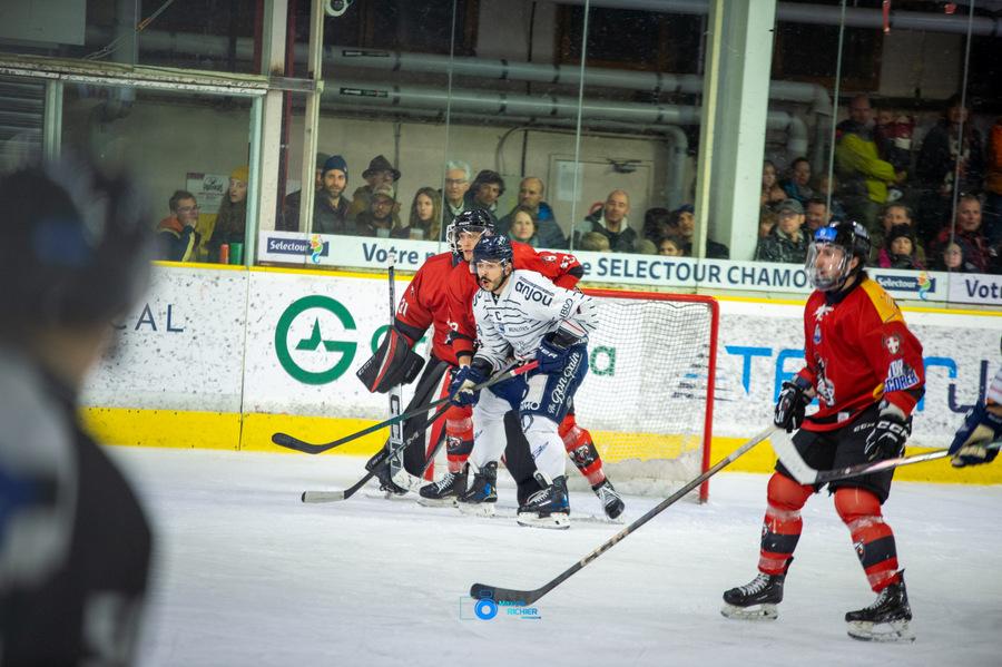 Chamonix  0 - 4 Angers 