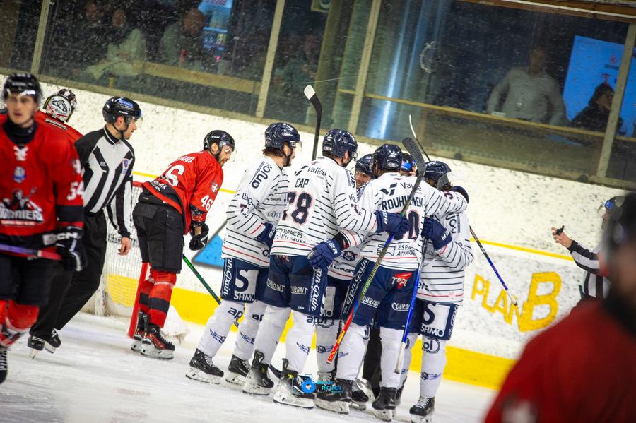 Chamonix  0 - 4 Angers 