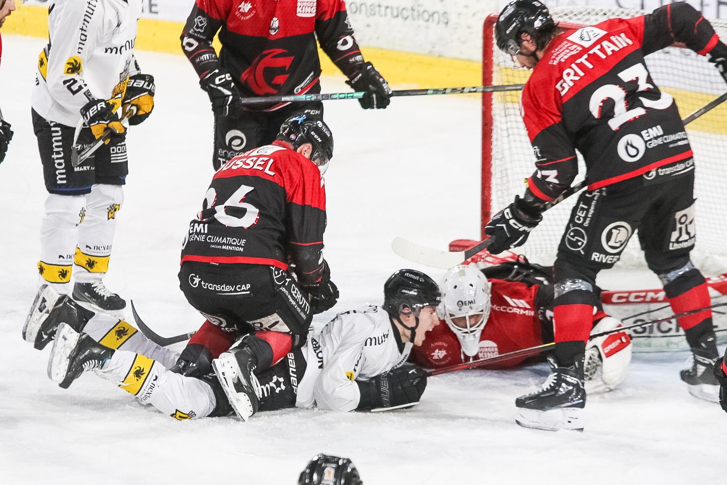 Amiens  3 - 4 Rouen