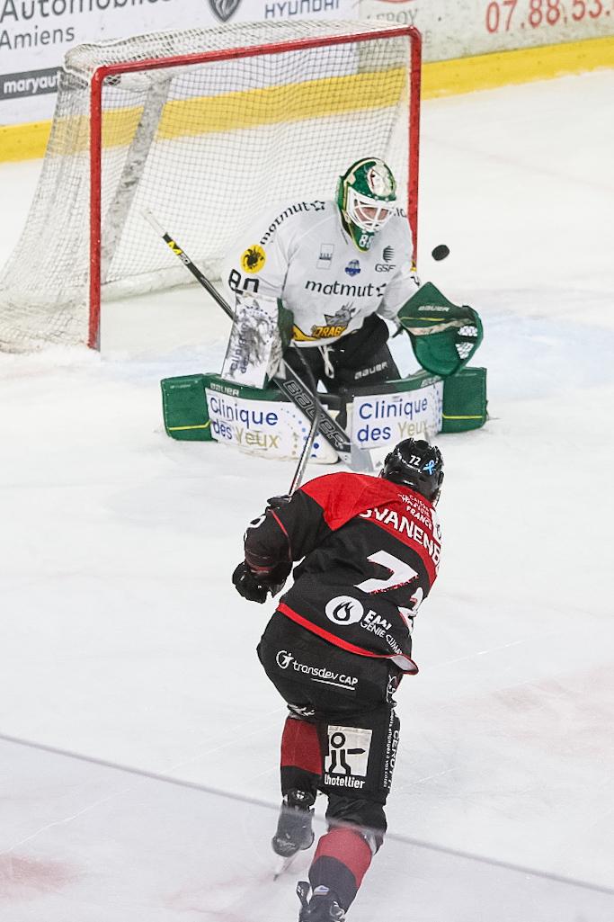 Amiens  3 - 4 Rouen