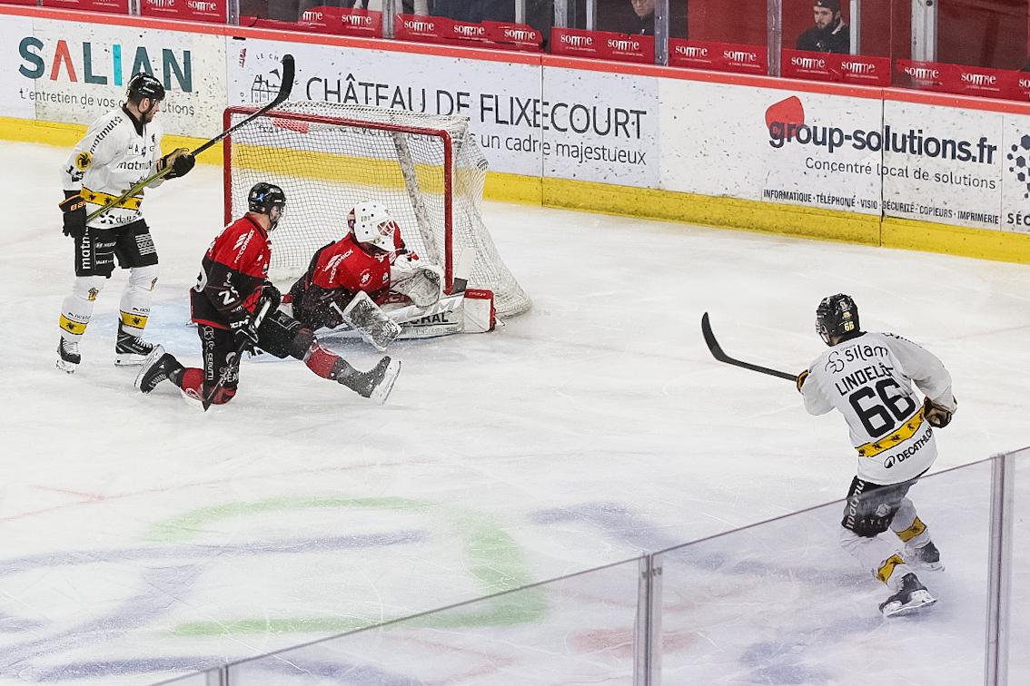 Amiens  3 - 4 Rouen