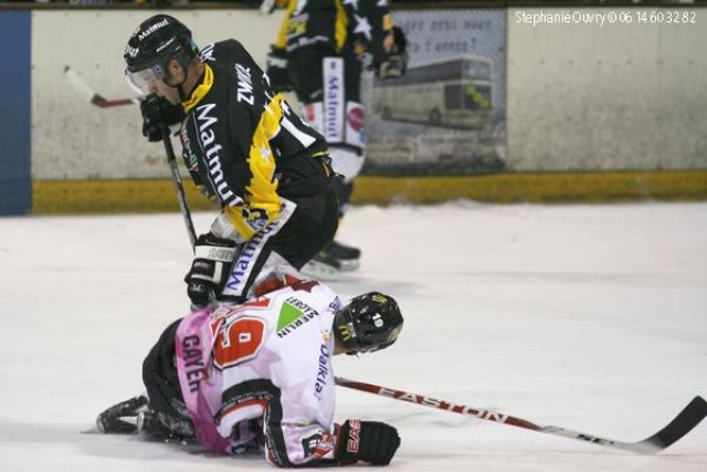 Photo hockey match Rouen - Amiens  le 11/11/2009