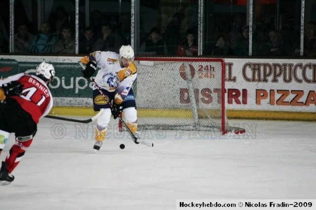 Photo hockey match Briançon  - Chamonix  le 14/11/2009
