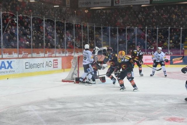 Photo hockey match Bern - Fribourg le 14/03/2025