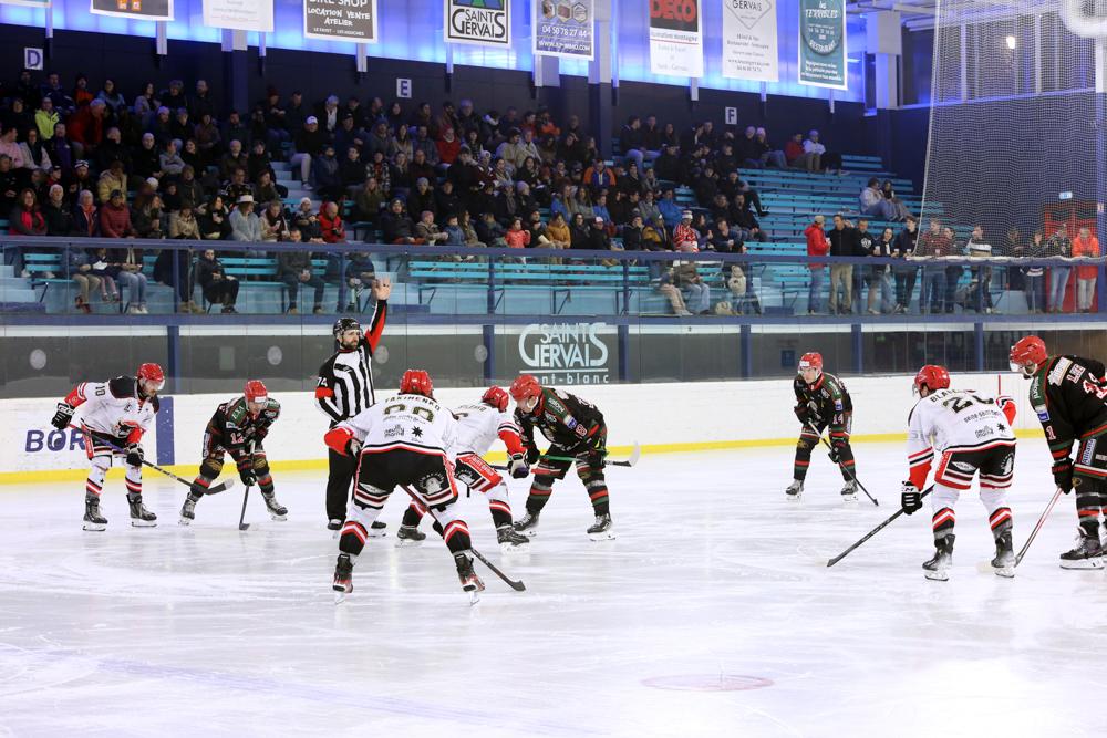Mont-Blanc 3 - 2 Neuilly/Marne