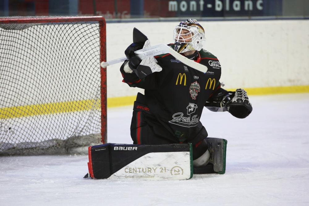 Mont-Blanc 1 - 0 Neuilly/Marne
