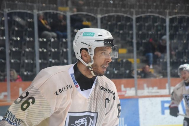 Photo hockey match Bern - Fribourg le 18/03/2025