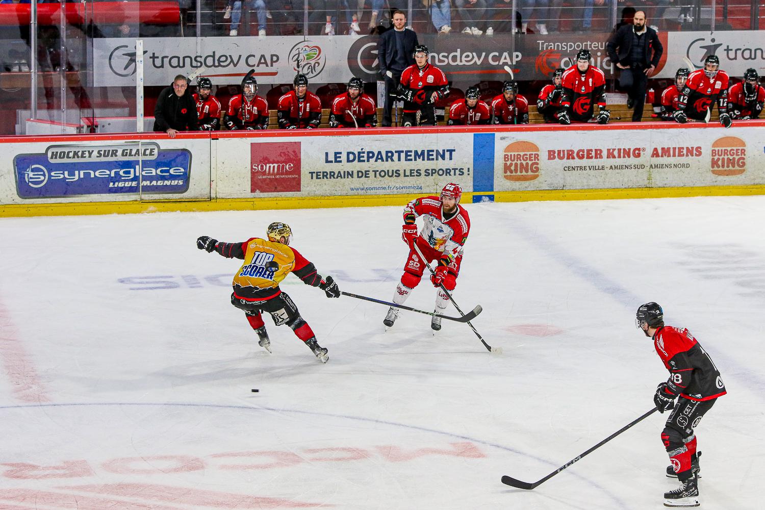 Amiens  3 - 5 Grenoble 