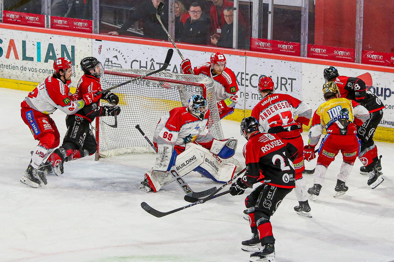 Amiens  3 - 5 Grenoble 