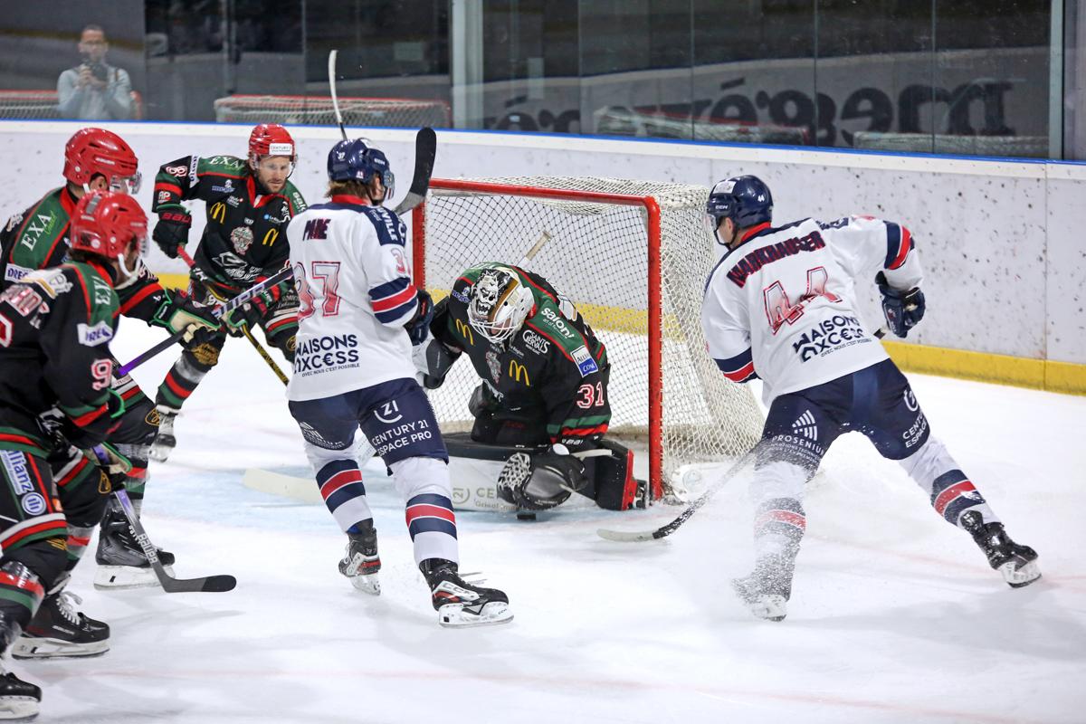 Mont-Blanc 2 - 1 Caen 