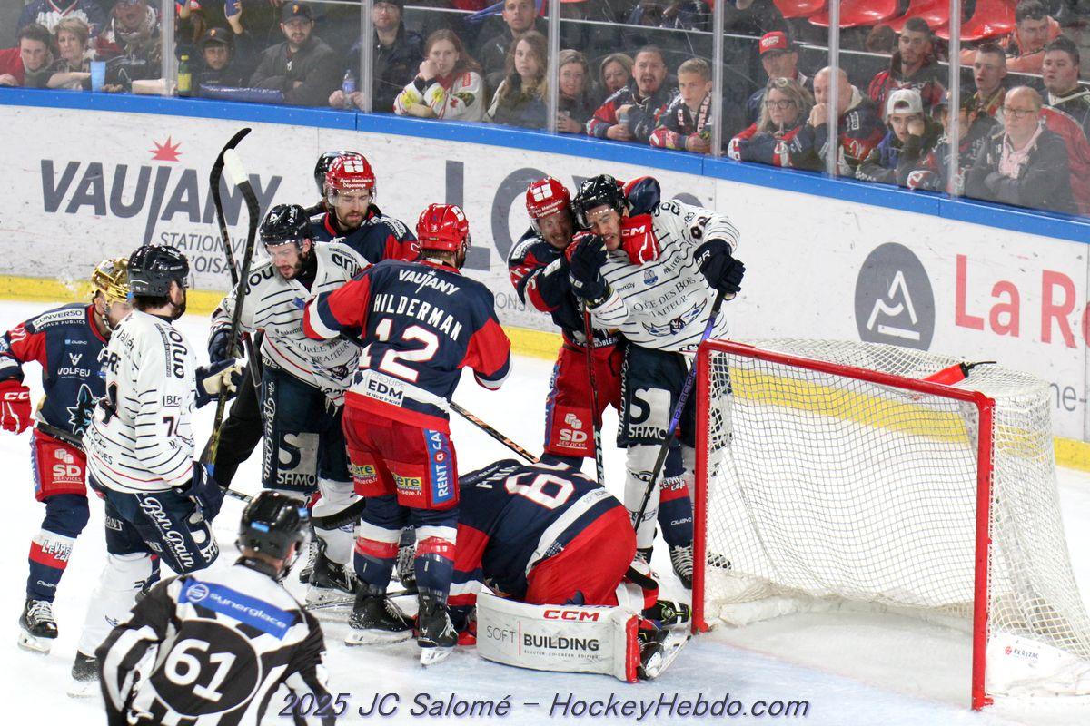Grenoble  4 - 2 Angers 