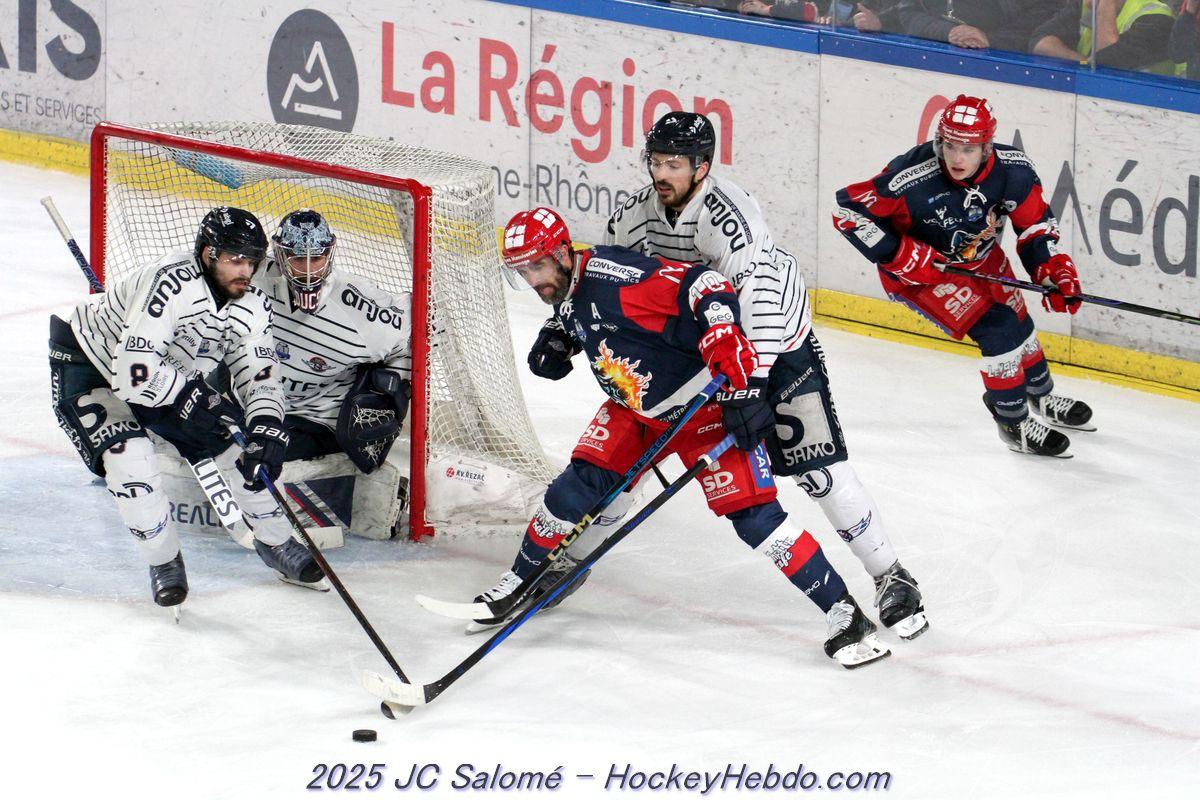 Grenoble  4 - 2 Angers 