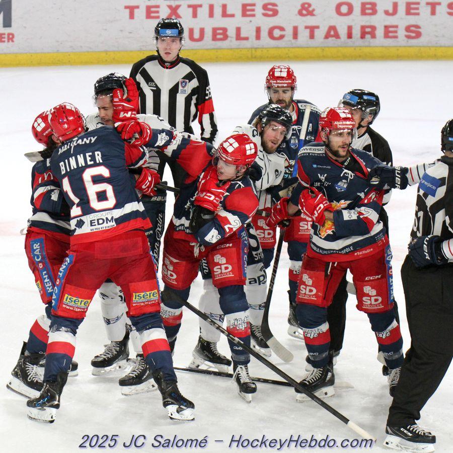 Grenoble  4 - 2 Angers 