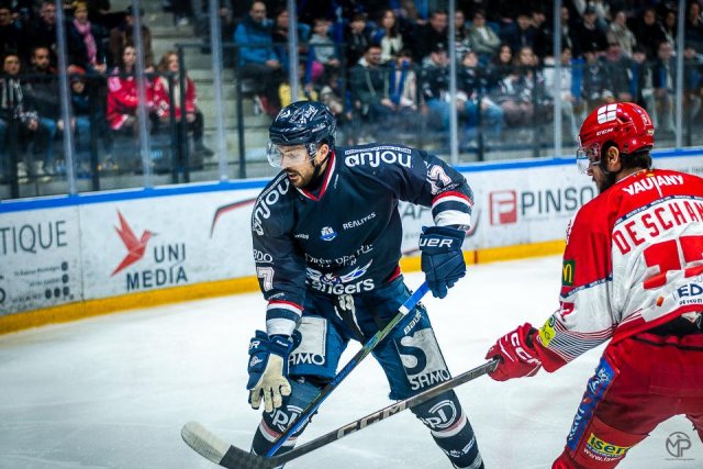 Photo hockey match Angers  - Grenoble  le 01/04/2025