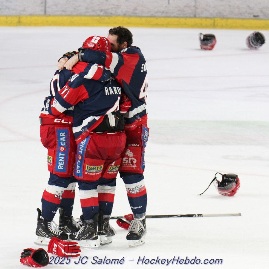Grenoble  6 - 2 Angers 