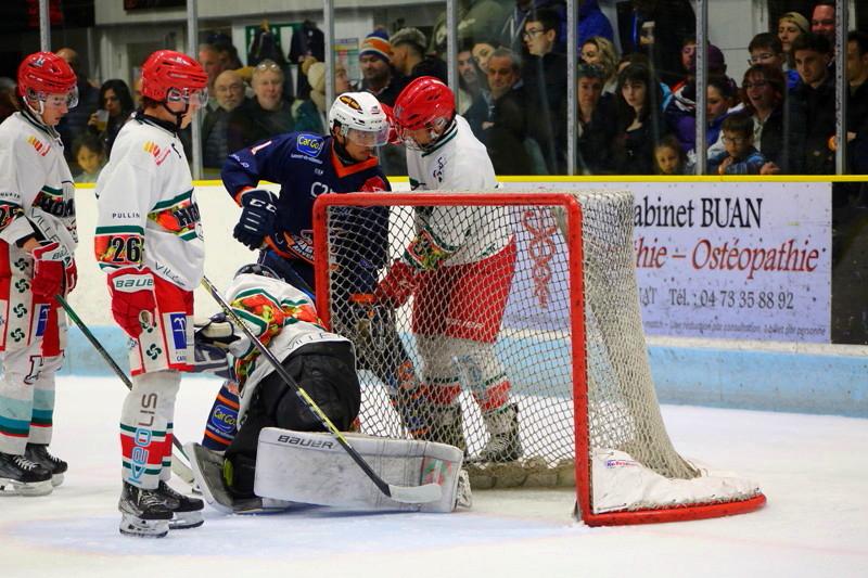 Clermont-Ferrand 6 - 4 Anglet II