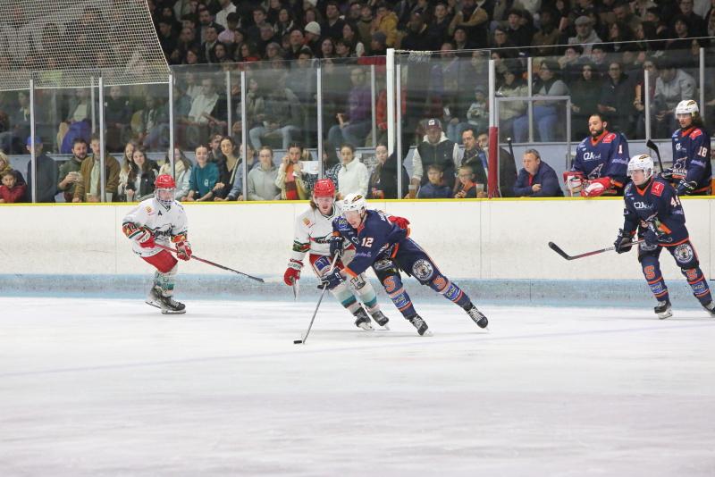 Clermont-Ferrand 6 - 4 Anglet II