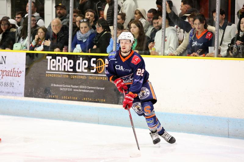 Clermont-Ferrand 6 - 4 Anglet II