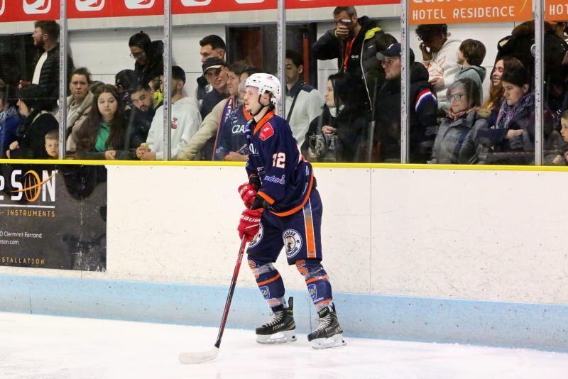 Clermont-Ferrand 6 - 4 Anglet II
