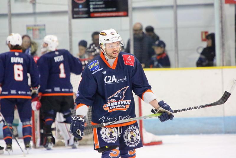 Clermont-Ferrand 6 - 4 Anglet II