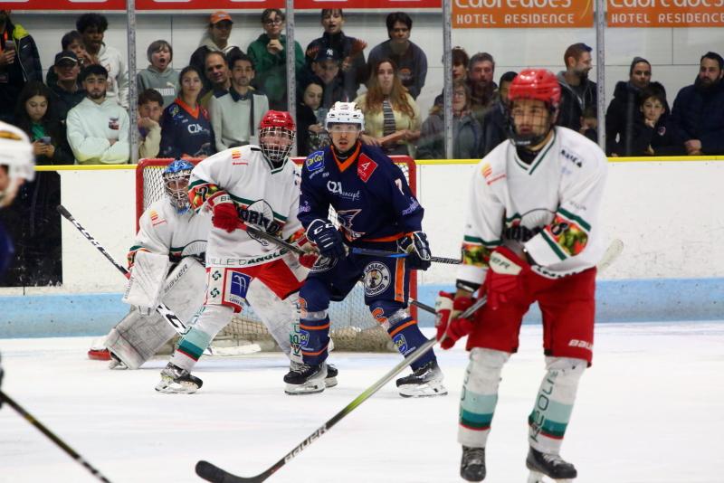 Clermont-Ferrand 6 - 4 Anglet II
