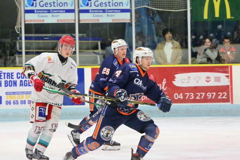 Clermont-Ferrand 6 - 4 Anglet II