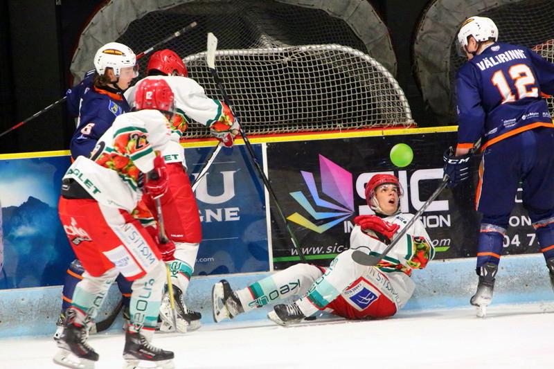 Clermont-Ferrand 6 - 4 Anglet II