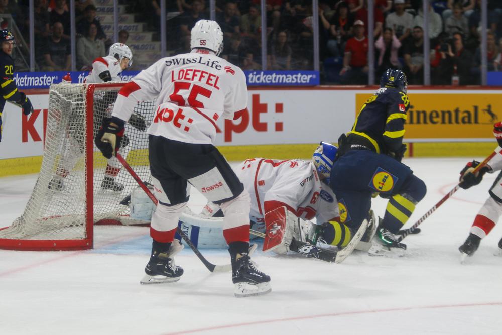 Switzerland 1 - 2 Sweden