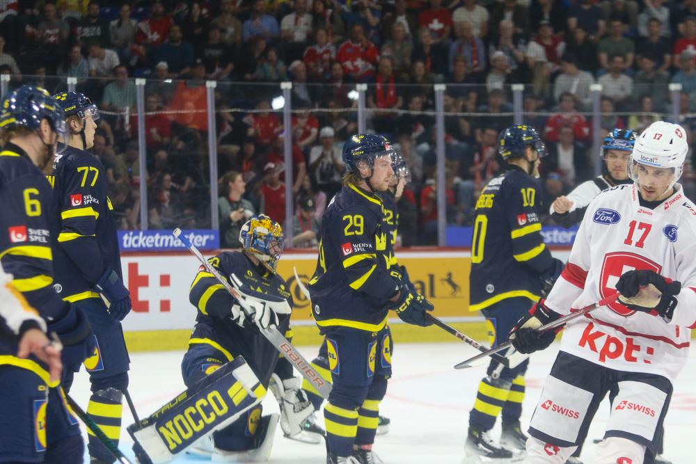 Switzerland 1 - 2 Sweden