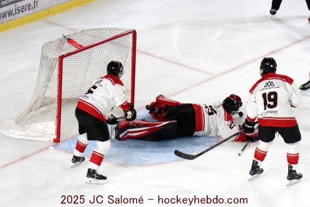Photo hockey match Grenoble  - Chamonix  le 23/08/2025
