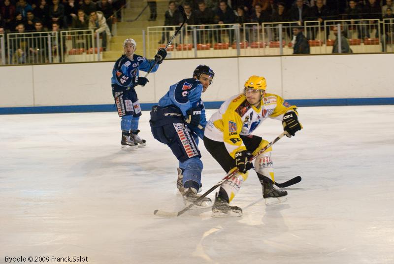 Angers  6 - 4 Strasbourg 