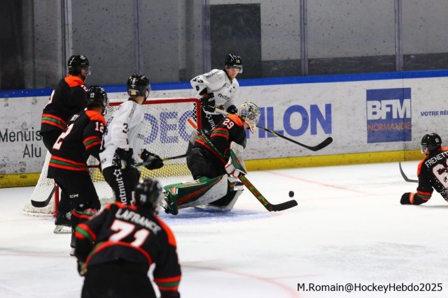 Photo hockey match Rouen - Trois-Rivières le 23/08/2025