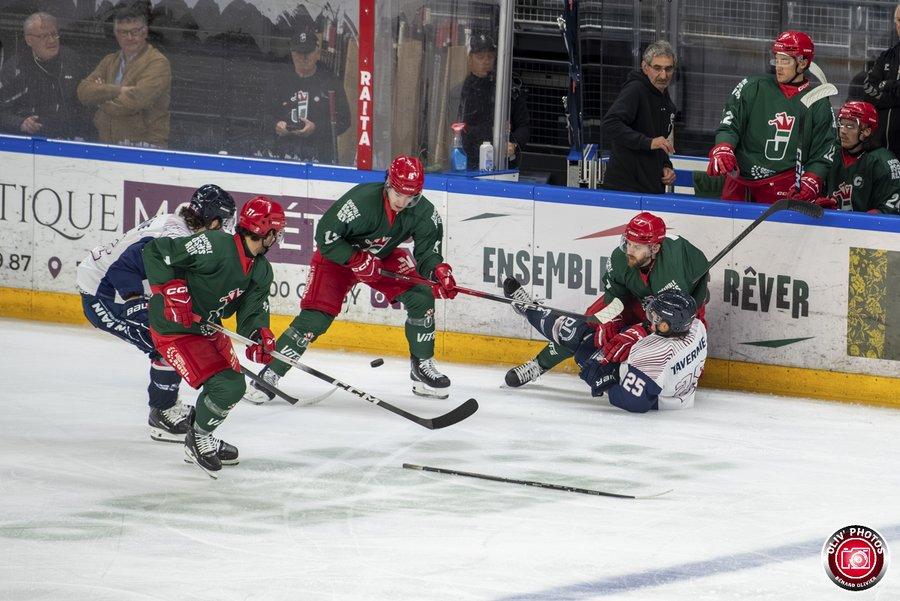 Cergy-Pontoise 0 - 2 Angers 