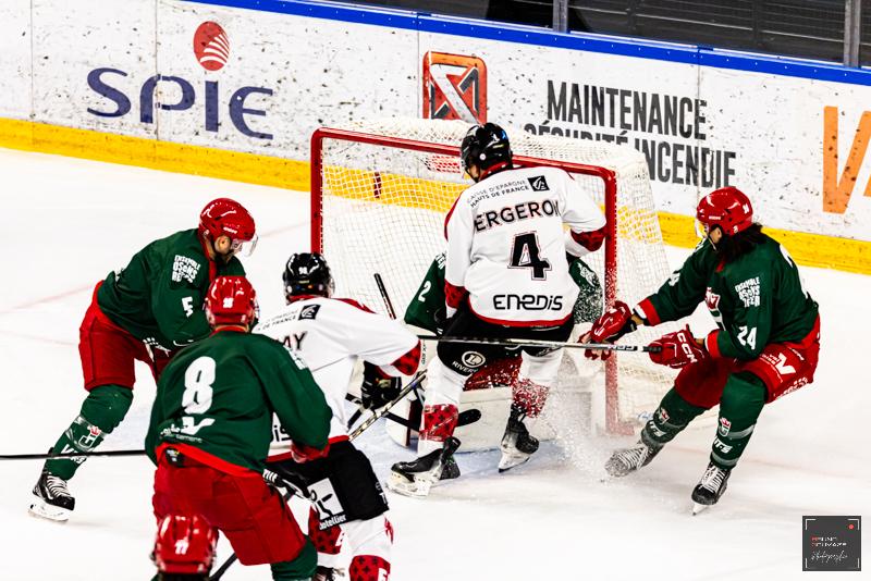 Cergy-Pontoise 4 - 2 Amiens 