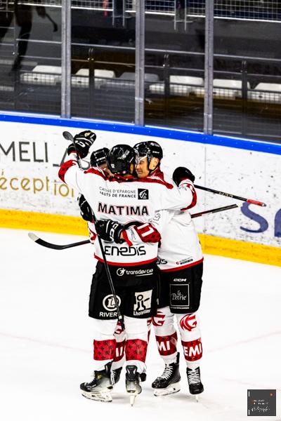 Cergy-Pontoise 4 - 2 Amiens 