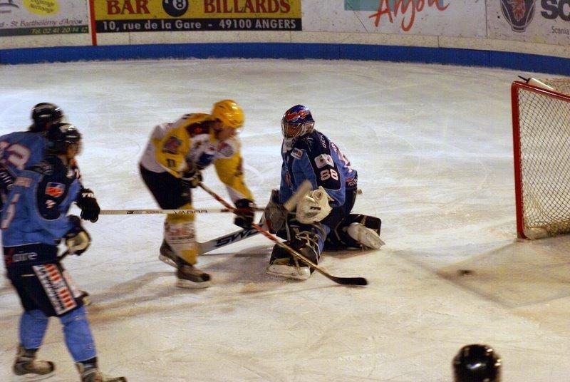 Angers  6 - 4 Strasbourg 